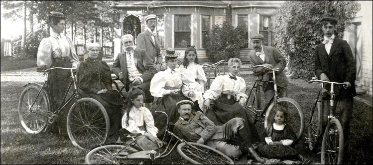 black and white photograph of Victorian/Edwardian cyclists